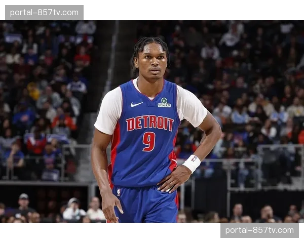 活塞奥萨尔场均2.5抢断居首 年轻核心如何打造压迫性防守